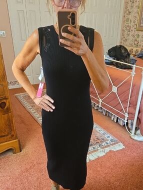 Vince Camuto Black Ribbed Sleeveless Midi Dress
